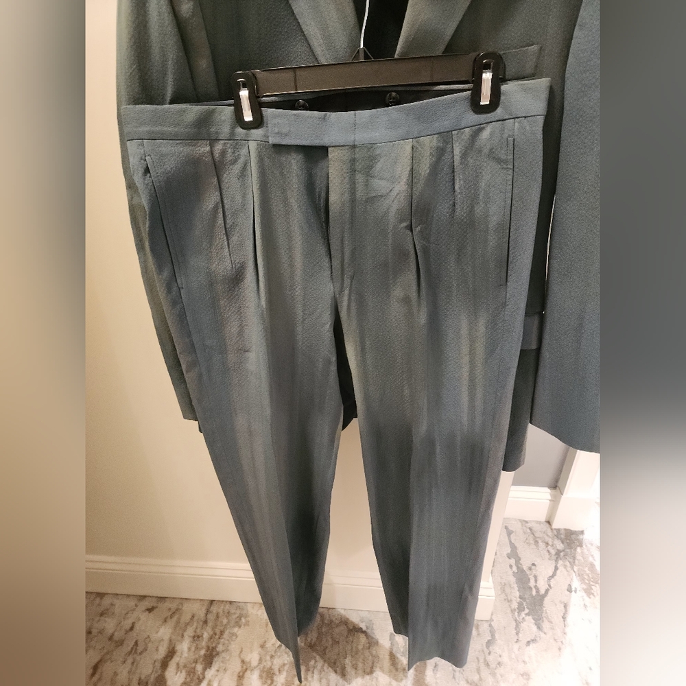 Aime Leon Dore Men's Classic Suit - Picture 5 of 12